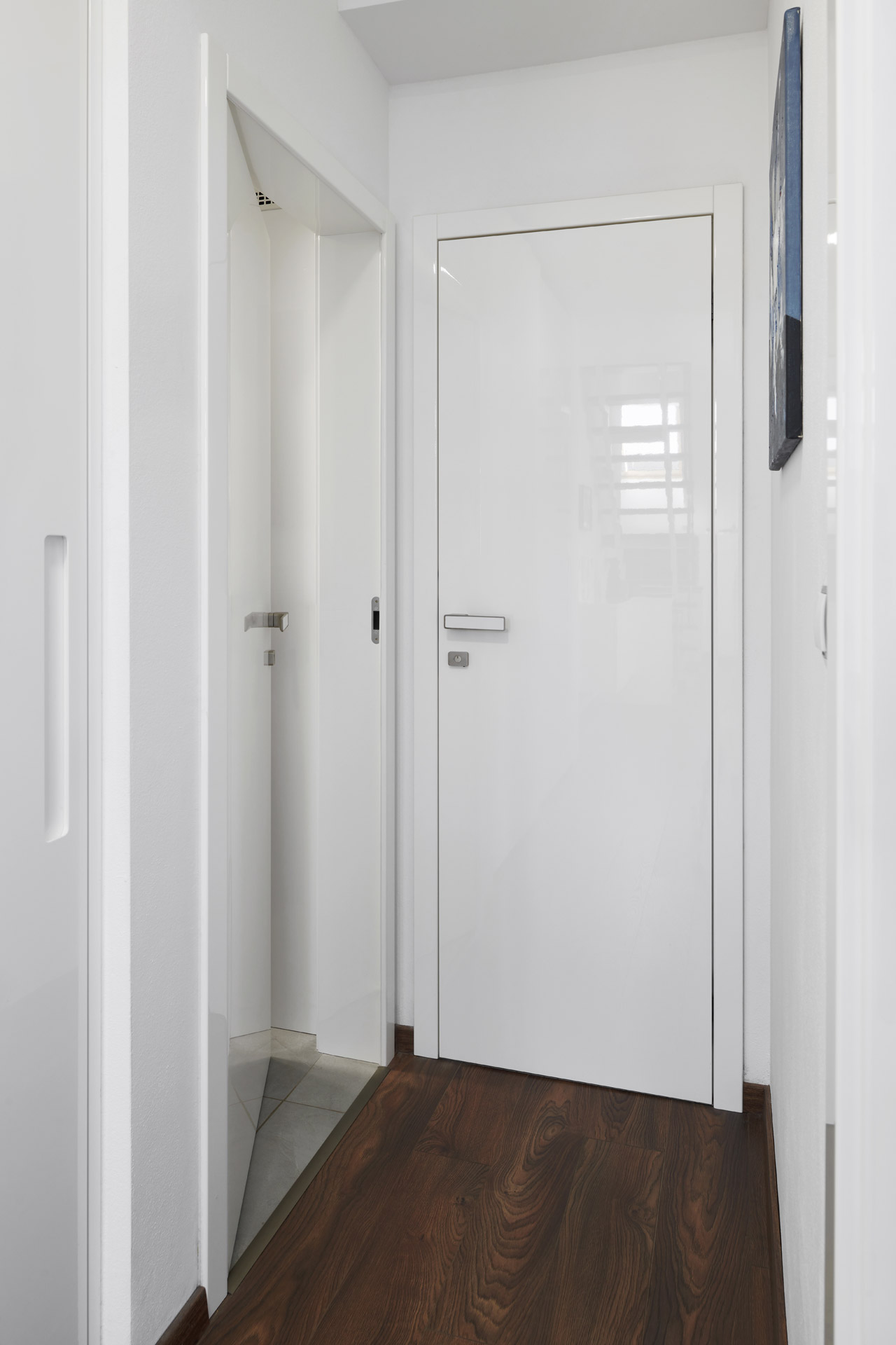 Hanák nábytek Realizace Interiérové dveře Bílé Mezonetové bydlení