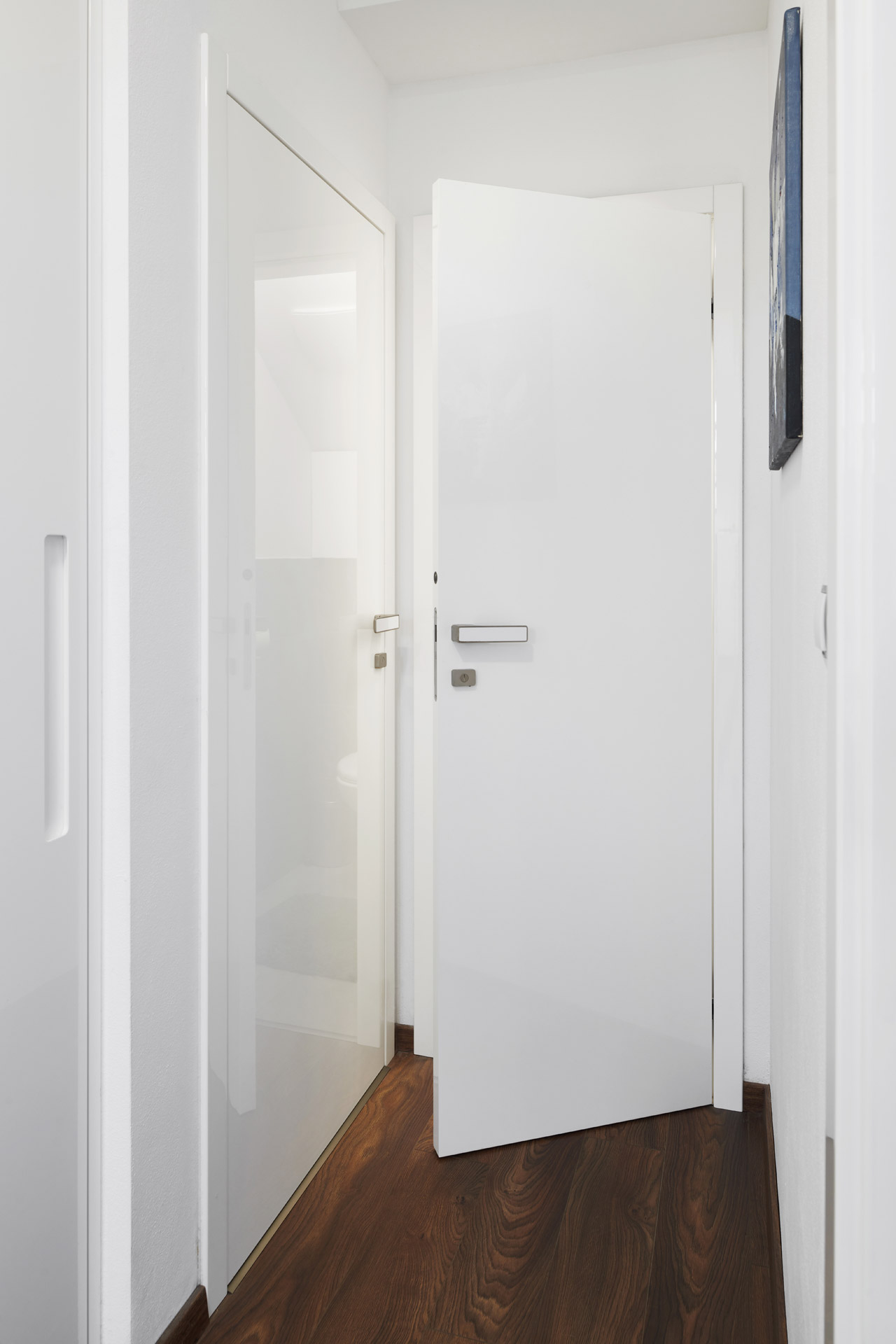 Hanák nábytek Realizace Interiérové dveře Bílé Mezonetové bydlení